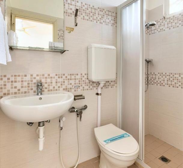 בית מלון כפרי Montebello Riccione