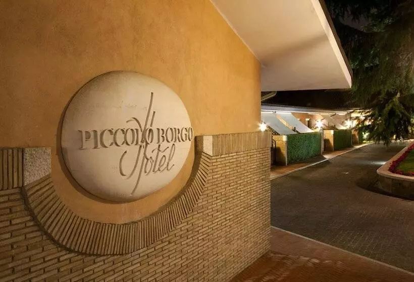 هتل Piccolo Borgo