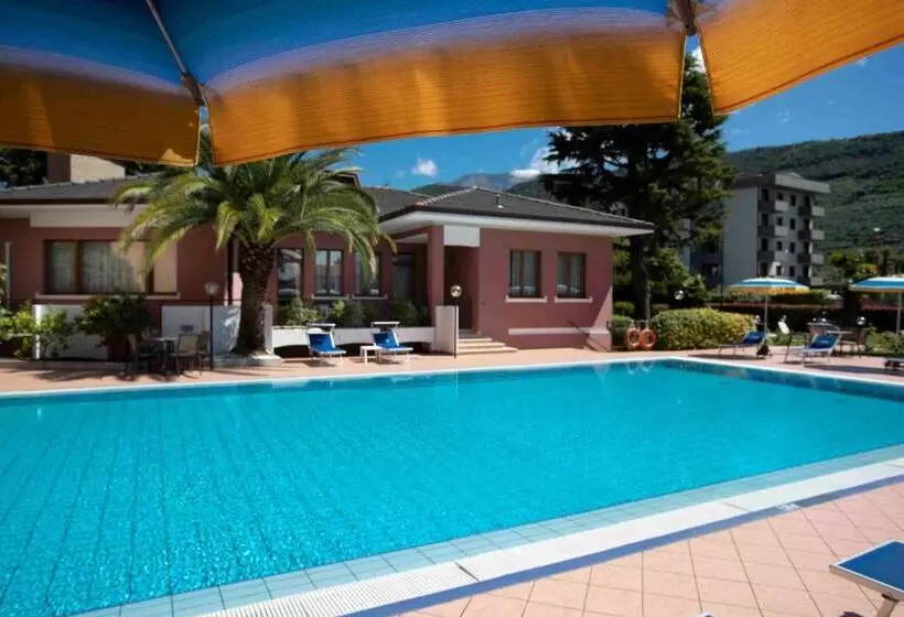 Hotelli Sunlake