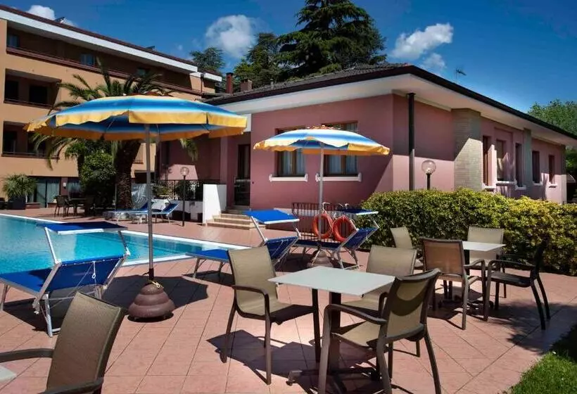 Hotelli Sunlake