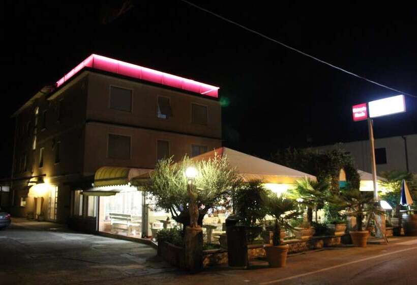 هتل Villa Ginevra