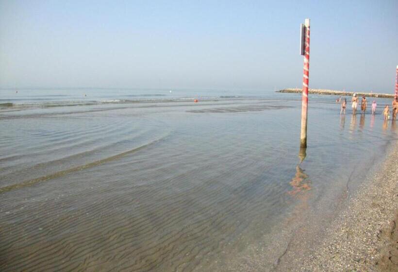 هتل Villa Ginevra