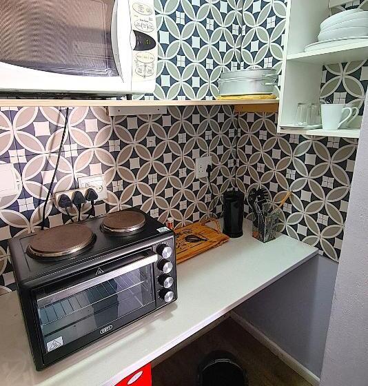 Tiende Laan Bed & Breakfast And Self Catering