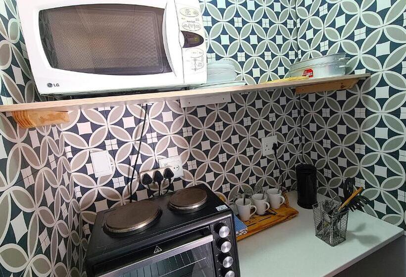 Tiende Laan Bed & Breakfast And Self Catering