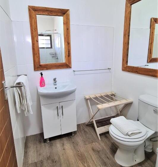 Tiende Laan Bed & Breakfast And Self Catering