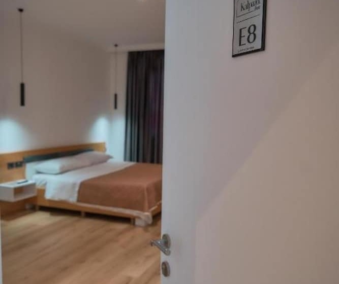 هاستل Kalpazo Inn Tirana