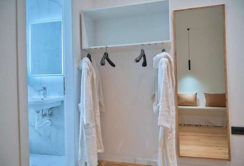 هاستل Kalpazo Inn Tirana