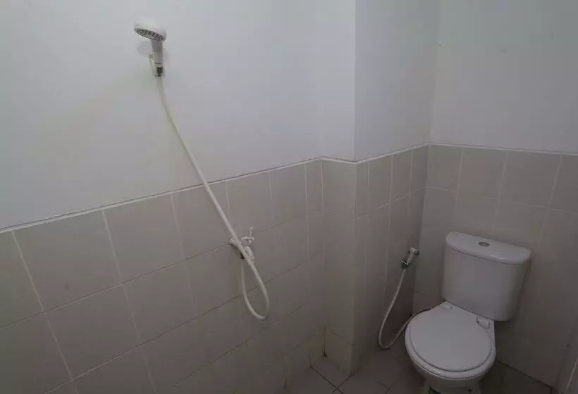 Hotelli Collection O 93750 Luxury Rooms @ Urbantown Serpong