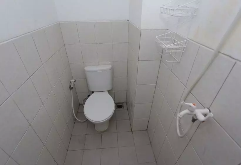 Hotelli Collection O 93750 Luxury Rooms @ Urbantown Serpong