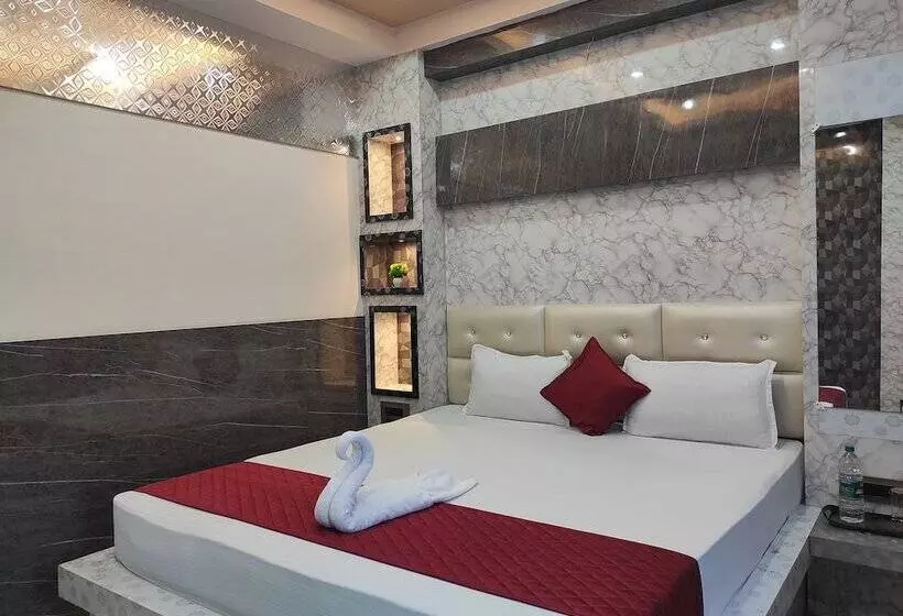 Hotelli Royal Palace