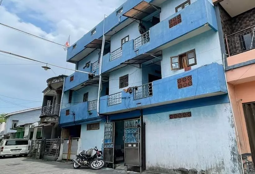 Hotelli Spot On 93754 Buduran Homestay Syariah