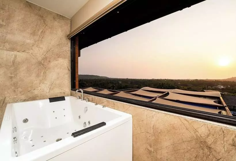 Hotelli Holitel Anjuna Goa