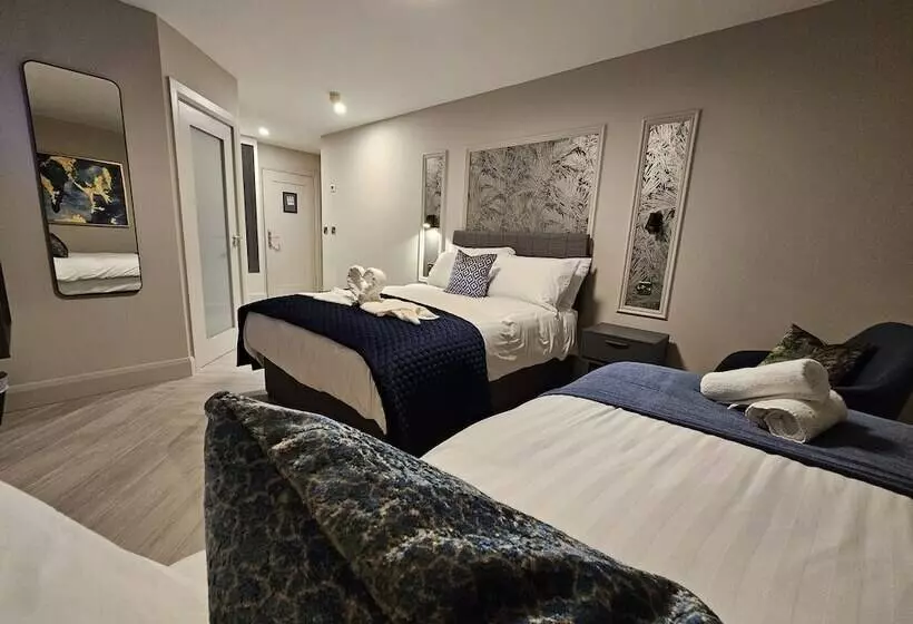 پانسیون The Abbeygate Townhouse