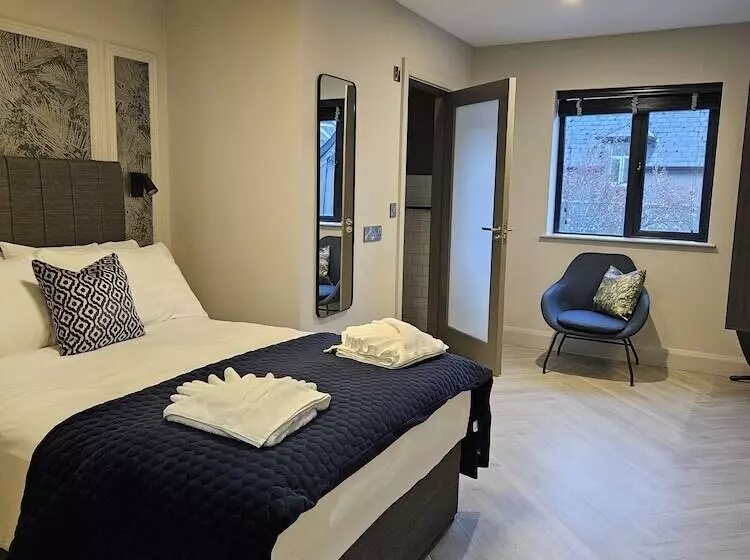 پانسیون The Abbeygate Townhouse