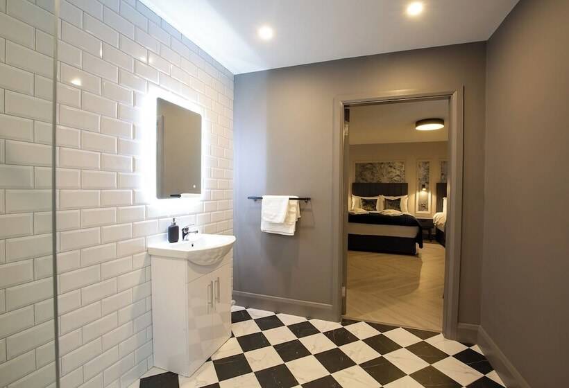 膳宿费 The Abbeygate Townhouse