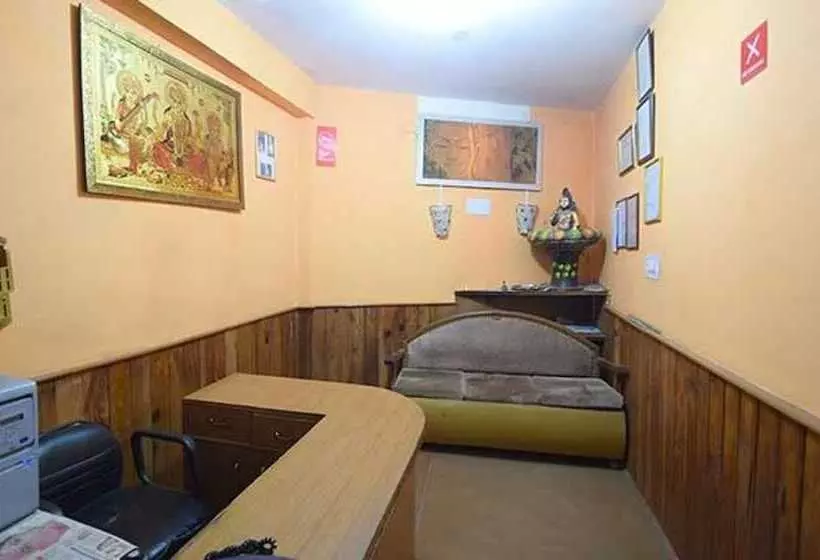 Fabhotel Annapurna
