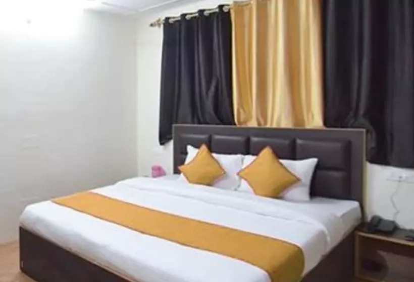Fabhotel Annapurna