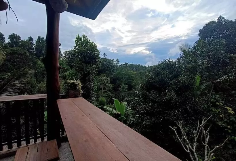 ホテル Artomoro Bali