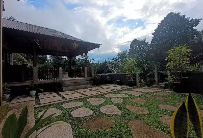 ホテル Artomoro Bali