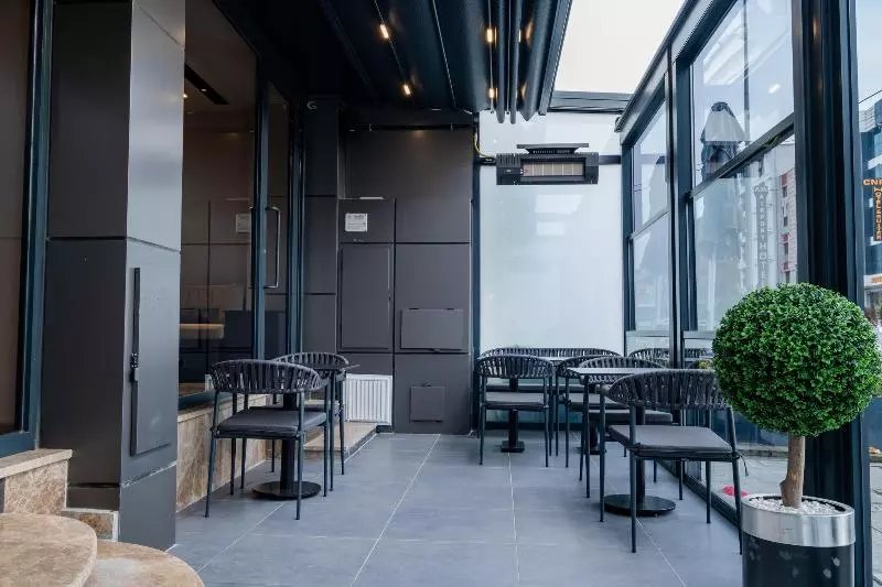 Hotelli Fly Point Airport