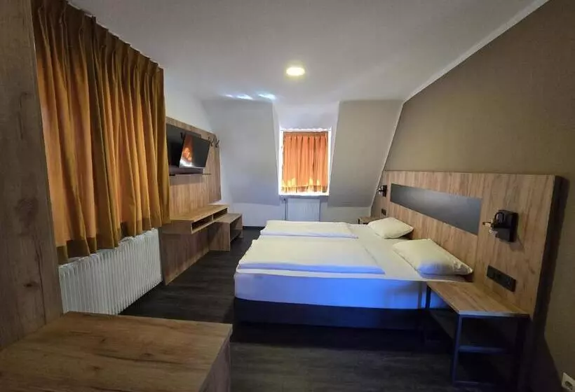 Retkeilymaja Landgasthof Kreuz Mit Gästehaus