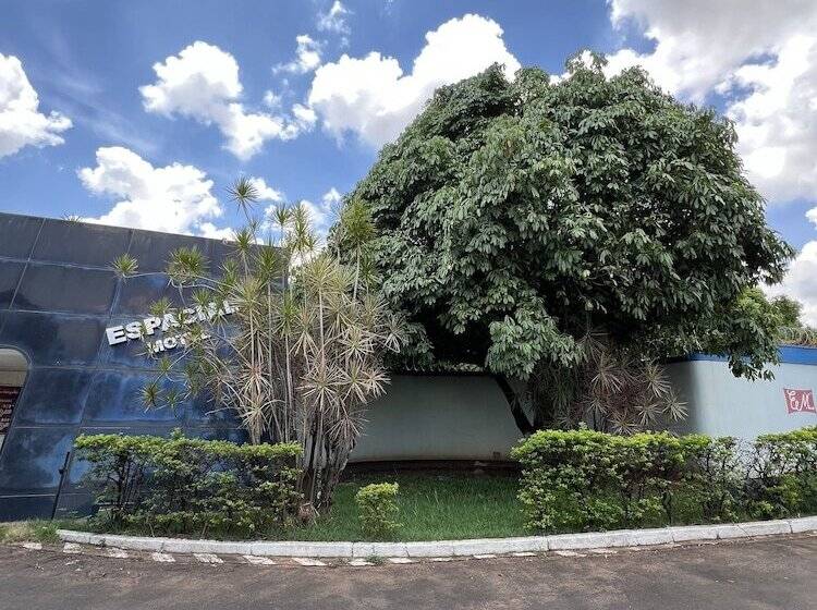 Espacial Motel