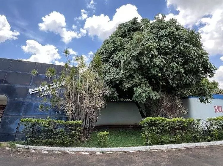 Espacial Motel