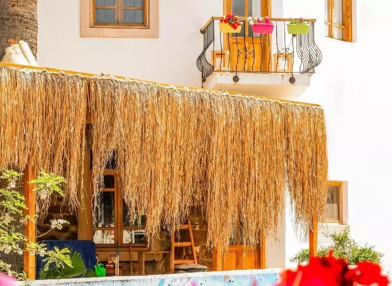 Hotelli çeşme Pürhayal Pansiyon