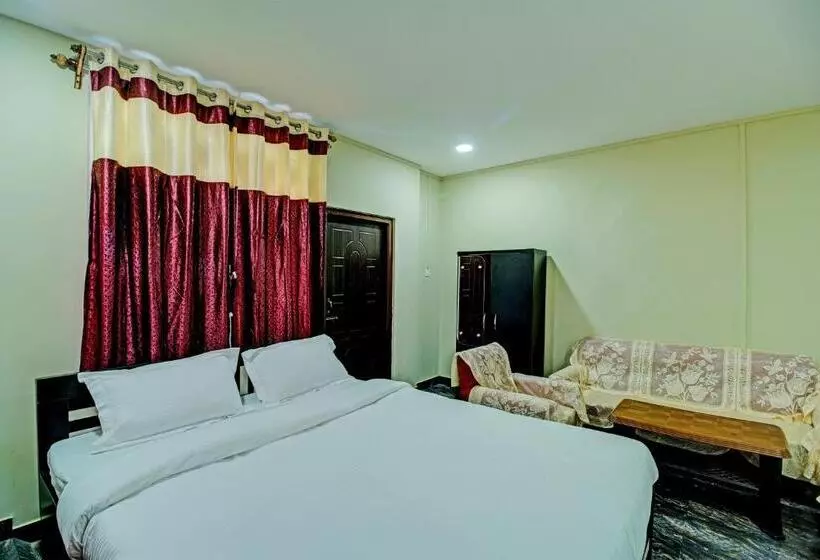 ホテル Oyo Vati Guesthouse