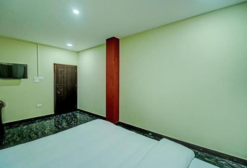 هتل Oyo Vati Guesthouse