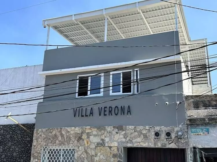 هتل Villa Verona