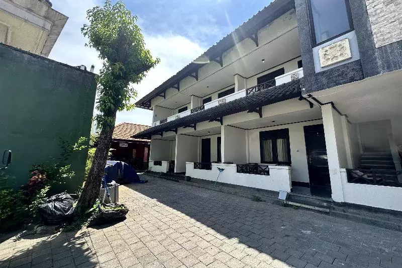 ホテル Warta Sari