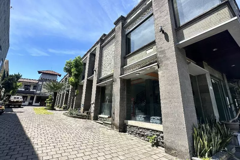 ホテル Warta Sari