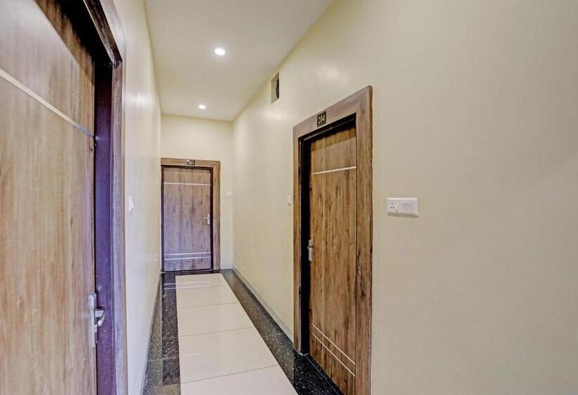 Oyo Hotel Kubervatika