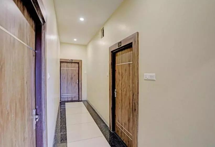 Oyo Hotel Kubervatika