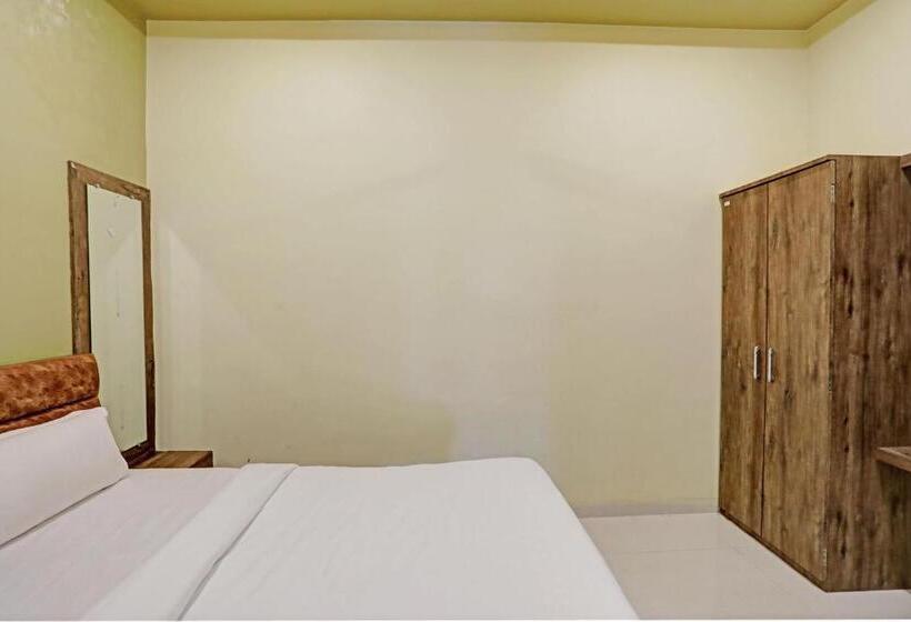 Oyo Hotel Kubervatika