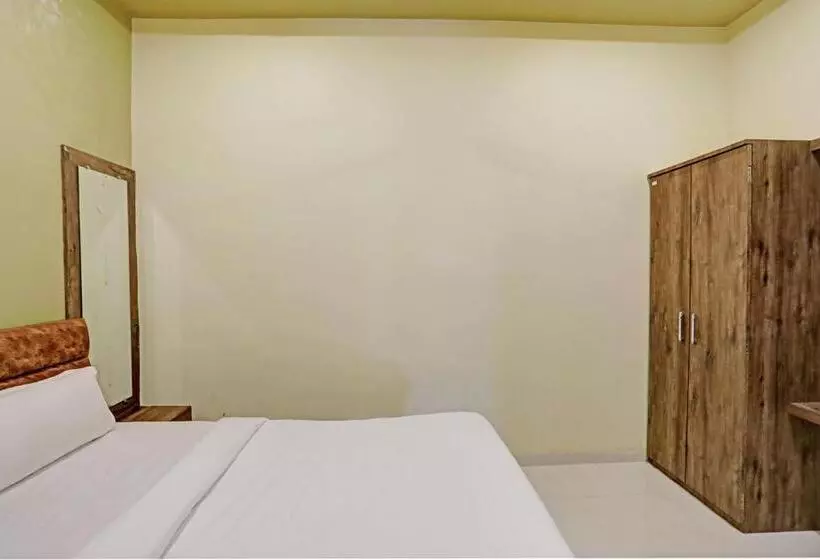 Oyo Hotel Kubervatika
