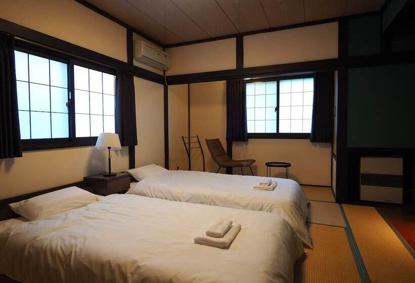 פנסיון Buna Kusatsu Onsen Inn