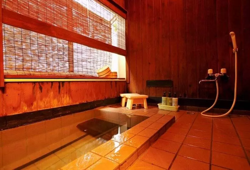 ペンション Buna Kusatsu Onsen Inn