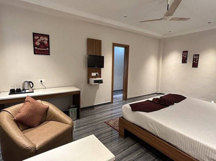 Hotel Alba Premier Kolhapur