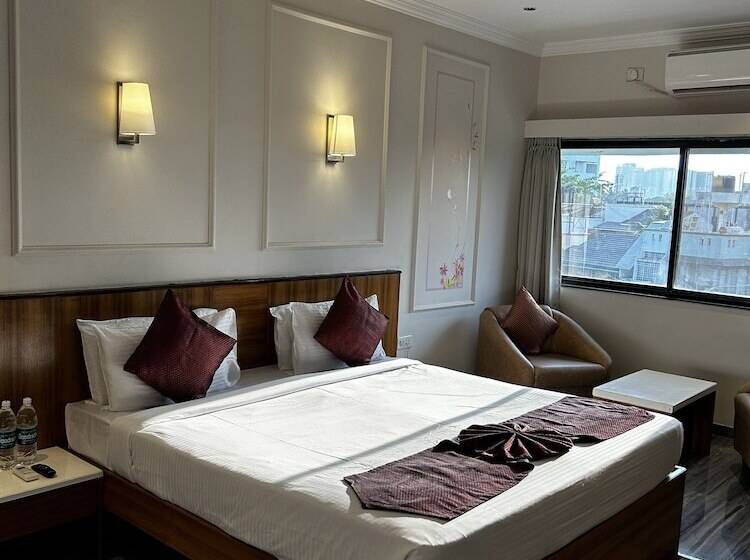 Hotel Alba Premier Kolhapur