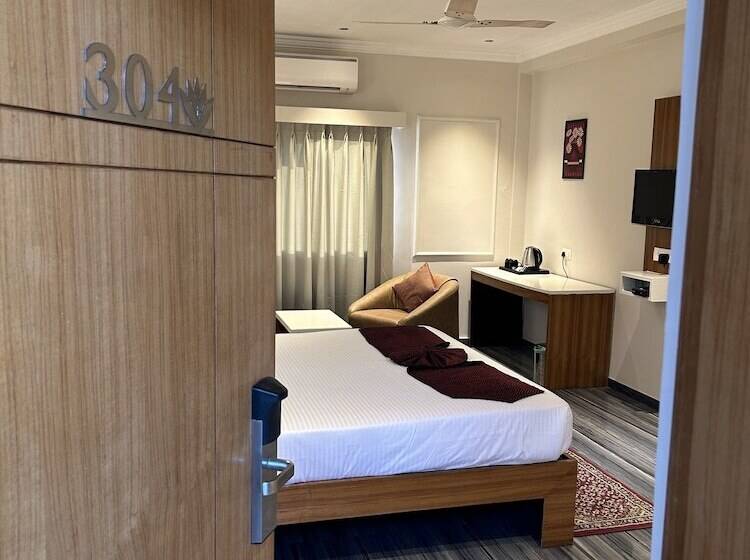 Hotel Alba Premier Kolhapur