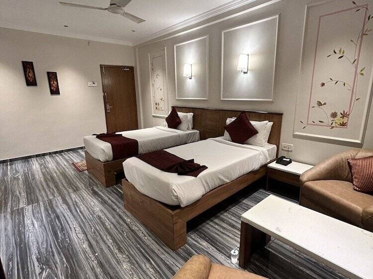 Hotel Alba Premier Kolhapur