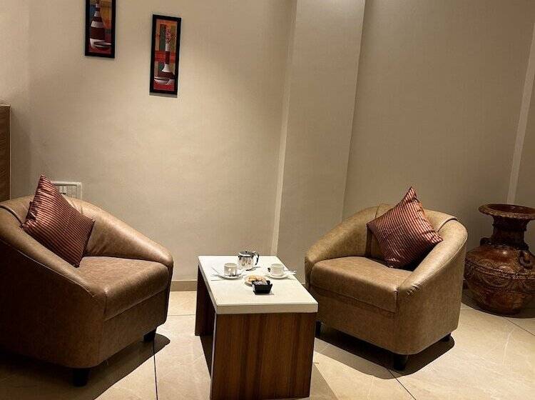 Hotel Alba Premier Kolhapur