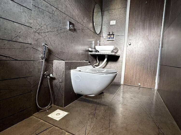 Hotel Alba Premier Kolhapur