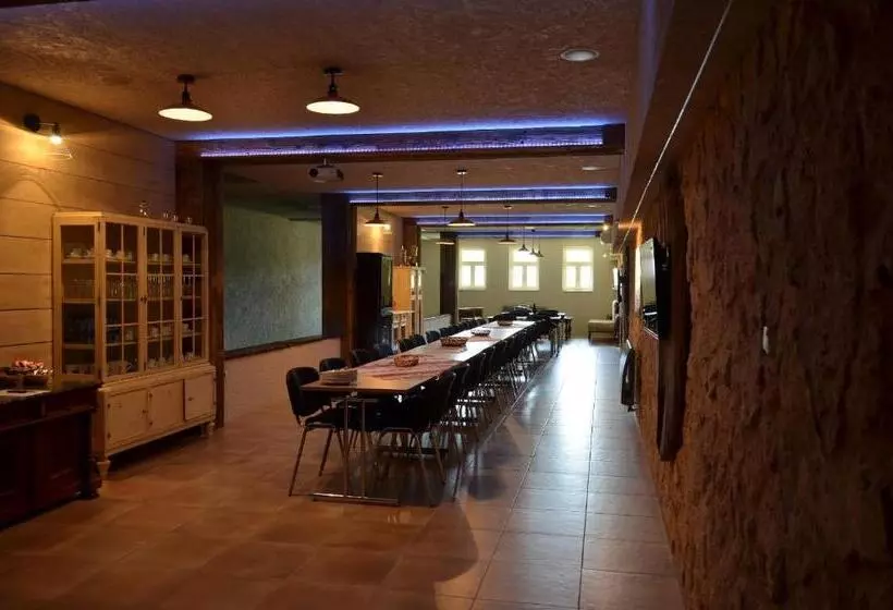 Majatalo Penzión Tokaj Ostrožovič