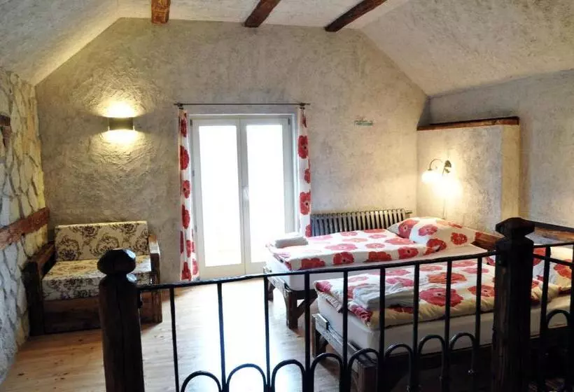 Majatalo Penzión Tokaj Ostrožovič