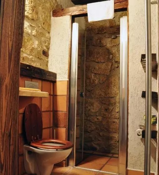 Majatalo Penzión Tokaj Ostrožovič