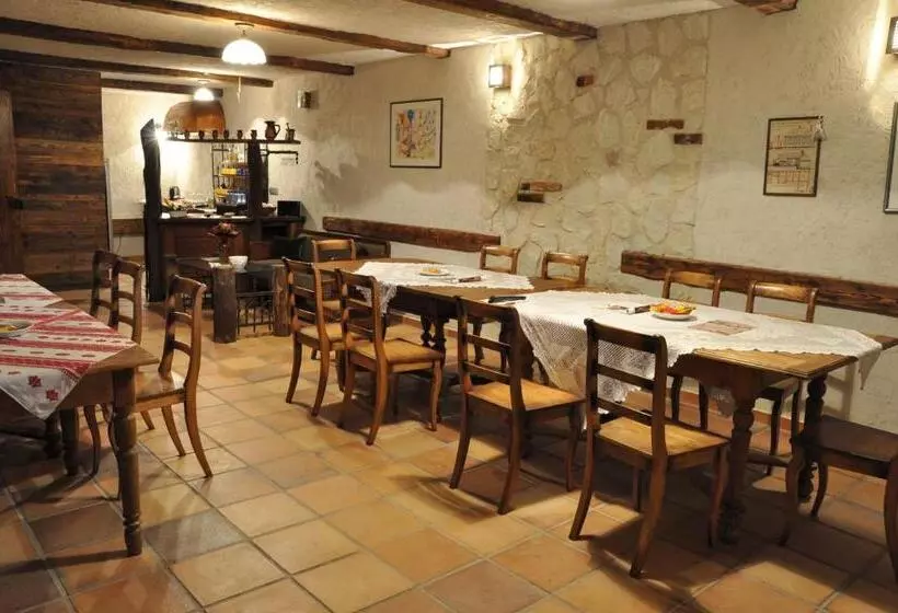 Majatalo Penzión Tokaj Ostrožovič