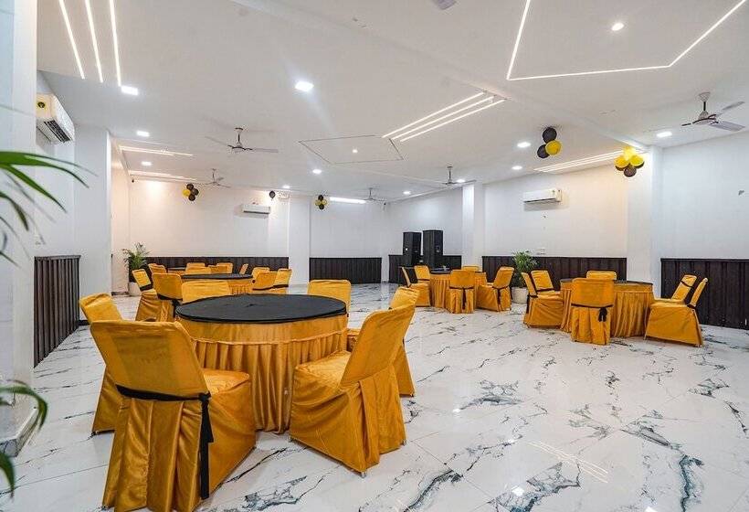 Fabhotel Grand Inn Ii